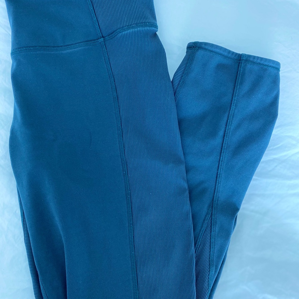 Limited Edition Lululemon Navy Crops